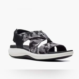 Clarks Cloudsteppers Mira Lily Sandal Black/Gray Camo Pattern Women’s Size 10
